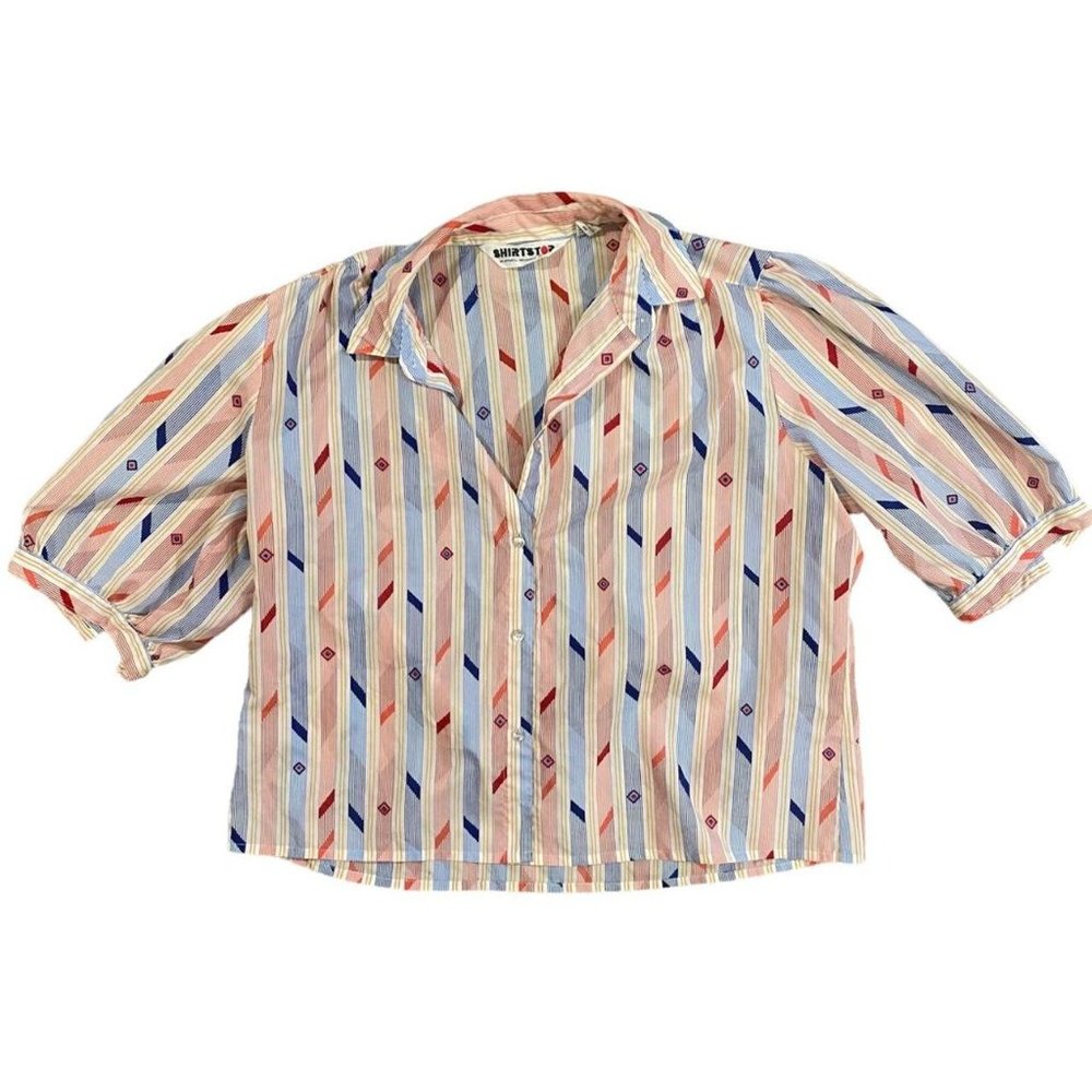 Vintage 90s button up top in a fun blue and red pattern